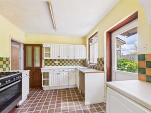 Photo 21- click for photo gallery